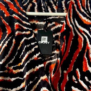 DKNY brand new blouse